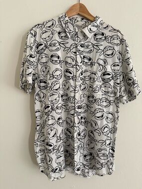 Nickelodeon White Button-Down Shirt with Black Cartoon Print